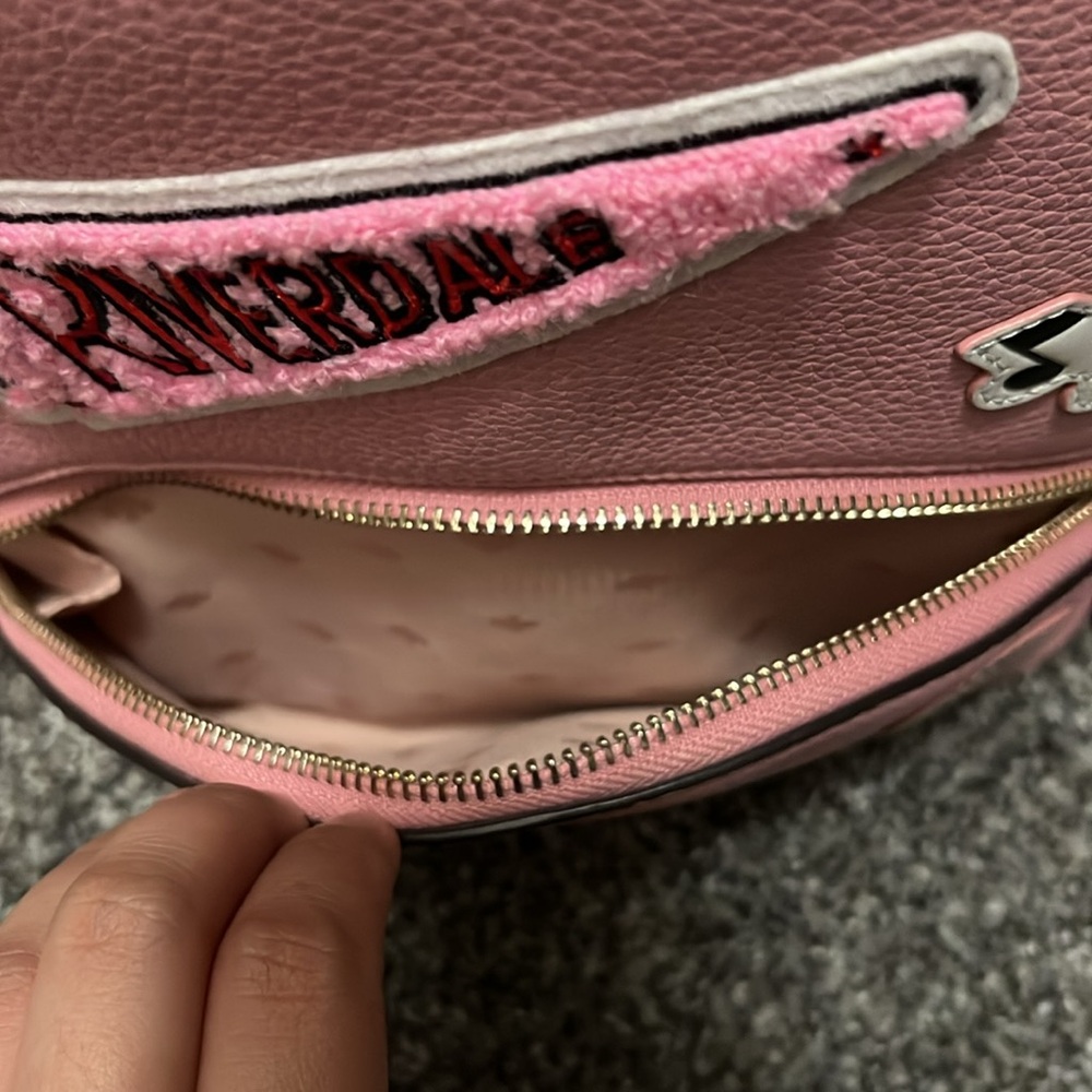 Kate Spade ♠️ - Picture 3 of 8
